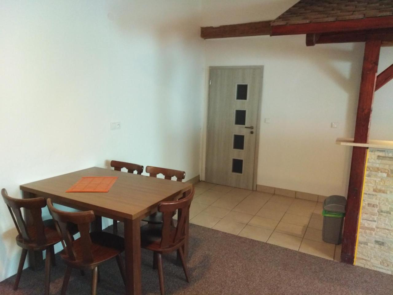Hostinec Peterka Šumperk エクステリア 写真